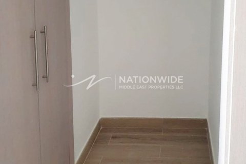 2 dormitorios Apartment en  Yas Island, UAE No. 4427 7