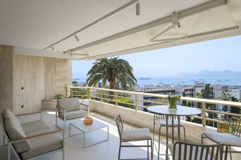 3 dormitorios Apartment en Cannes, France No. 67272 3