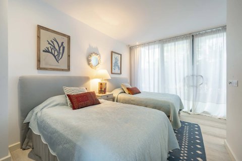 2 dormitorios Apartment en Antibes, France No. 67270 8