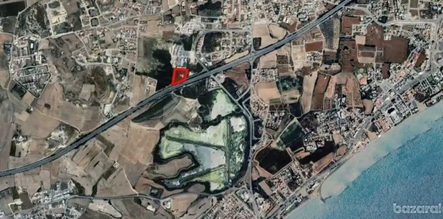 9167m² Land en Oroklini, Cyprus No. 35986