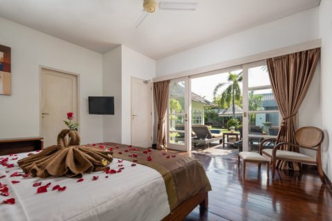 2 bedrooms Villa in Seminyak, Indonesia No. 22685 7