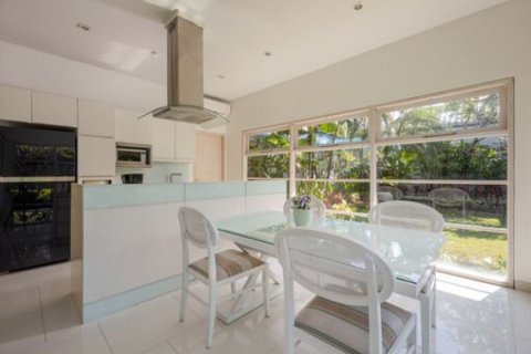 2 bedrooms Villa in Seminyak, Indonesia No. 22685 8