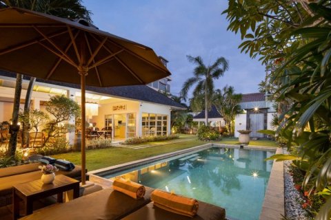 2 dormitorios Villa en Seminyak, Indonesia No. 22685 13