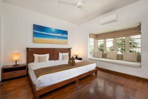 2 bedrooms Villa in Seminyak, Indonesia No. 22685 18