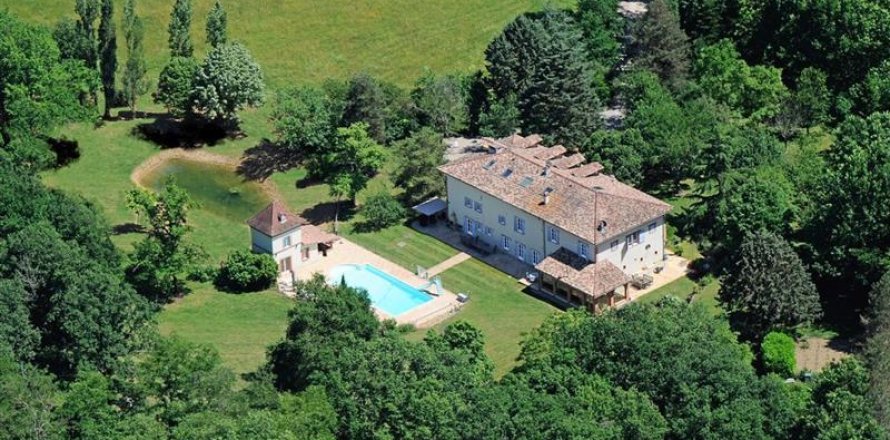 11 chambres House à Rabastens, France No. 69459