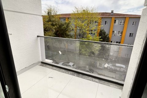 2+1 Apartment in Istanbul, Turkey No. 14434 28