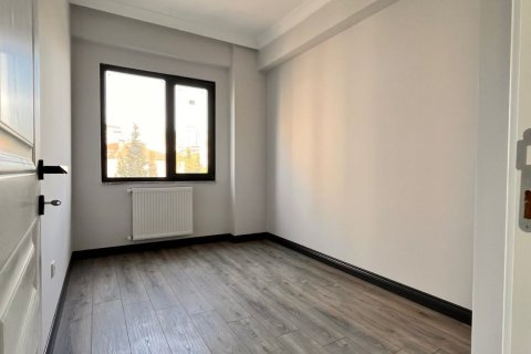 2+1 Apartment in Istanbul, Turkey No. 14434 18