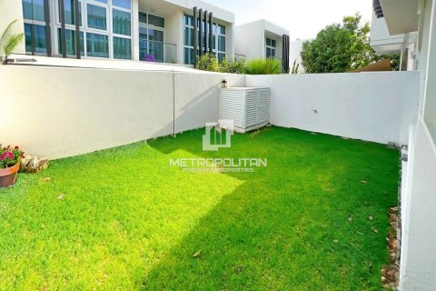 3 bedrooms Townhouse in DAMAC Hills (Akoya by DAMAC), UAE No. 28155 2