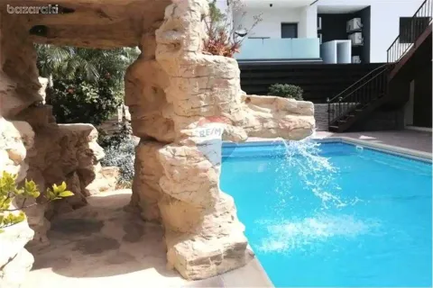 4 bedrooms Villa in Kato Polemidia, Cyprus No. 31795 13