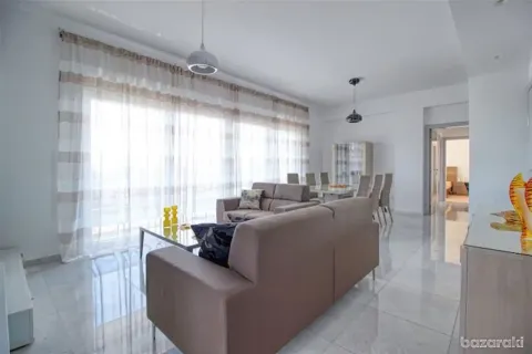 3 dormitorios Penthouse en Mesa Geitonia, Cyprus No. 35255 5