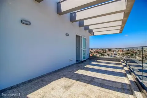 3 dormitorios Penthouse en Mesa Geitonia, Cyprus No. 35255 1