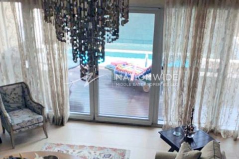 5 bedrooms Townhouse in Abu Dhabi, UAE No. 4034 12