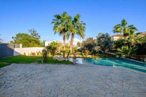 5 bedrooms Villa in Enkomi, Cyprus No. 31071 1