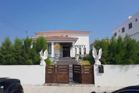 6 dormitorios House en Oroklini, Cyprus No. 46084 1