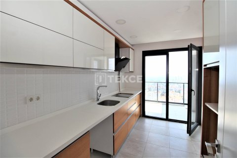 3+1 Apartment en Istanbul, Turkey No. 11477 16