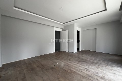 4+1 Apartment in Trabzon, Turkey No. 11869 21