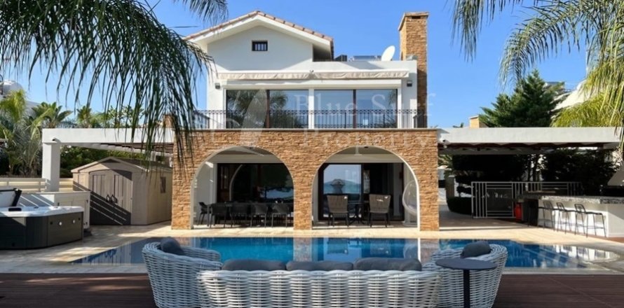 3 dormitorios Villa en Ayia Napa, Cyprus No. 36522