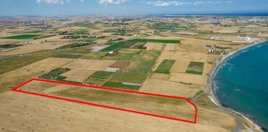 27960m² Land à Kiti, Cyprus No. 36027