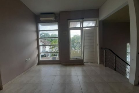 4 bedrooms House in Denpasar, Indonesia No. 24949 6