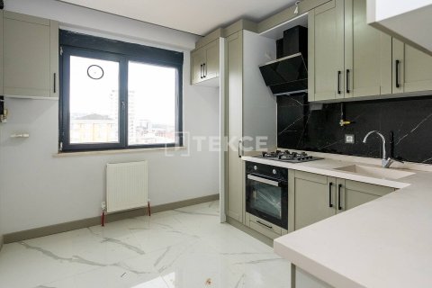 2+1 Appartement à Istanbul, Turkey No. 24943 8