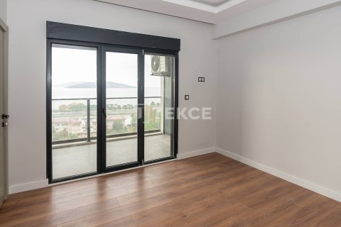 2+1 Apartment en Istanbul, Turkey No. 24943 12