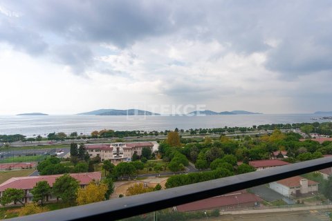 2+1 Apartment en Istanbul, Turkey No. 24943 1