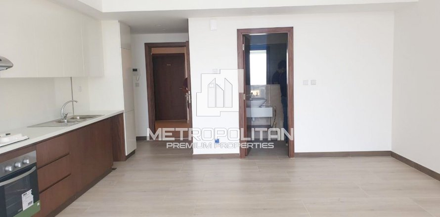 Studio Apartment in Jumeirah Village Circle, UAE No. 6796