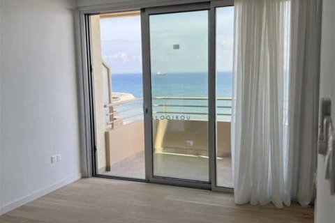 2 dormitorios Penthouse en Larnaca, Cyprus No. 76467 4