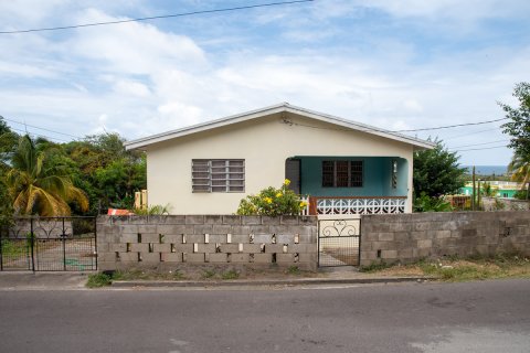 5 bedrooms Villa in Basseterre, Saint Kitts and Nevis No. 61496 2