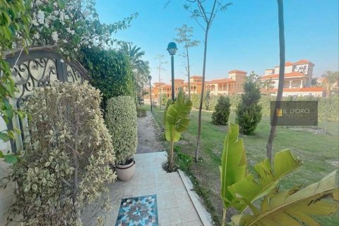 5 bedrooms Apartment in Al Rehab, Egypt No. 39099 1