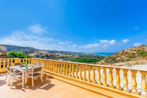 3 bedrooms Villa in Pegeia, Cyprus No. 71919 6