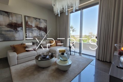 4 bedrooms Villa in Abu Dhabi, UAE No. 74401 2