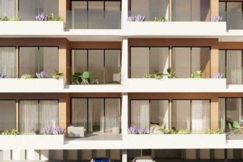 3 bedrooms Apartment in Limassol, Cyprus No. 77527 9