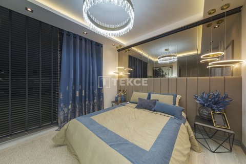 5+1 Apartment in Mezitli, Turkey No. 15924 24