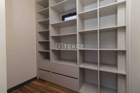 4+1 Apartment in Dosemealti, Turkey No. 22219 10