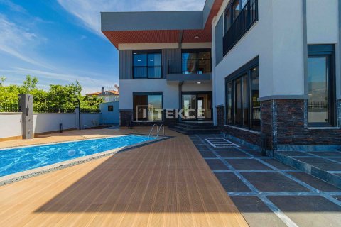 4+1 Apartment in Dosemealti, Turkey No. 22219 28