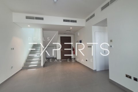 2 dormitorios Townhouse en  Yas Island, UAE No. 9390 2