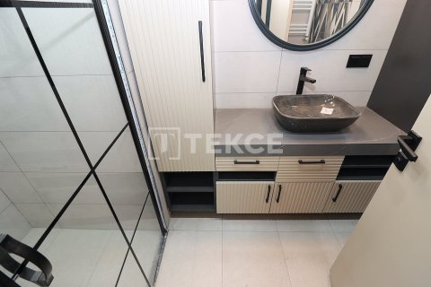 5+1 Apartment in Mezitli, Turkey No. 19713 7