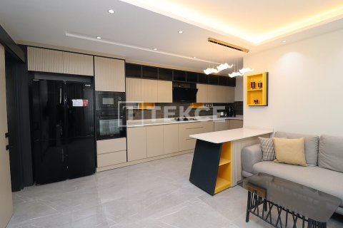 5+1 Apartment in Mezitli, Turkey No. 19713 19