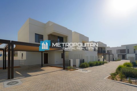 4 dormitorios Villa en  Yas Island, UAE No. 52771 4