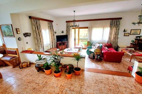 3 bedrooms Villa in Thessaloniki, Greece No. 54431 12