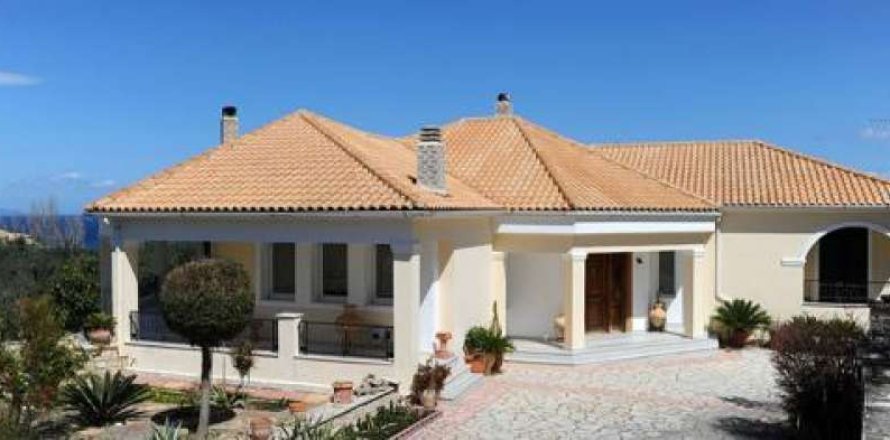 5 bedrooms Villa in Zakynthos, Greece No. 28113