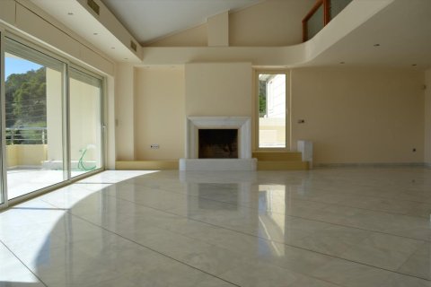 4 bedrooms Villa in Vouliagmeni, Greece No. 58211 20