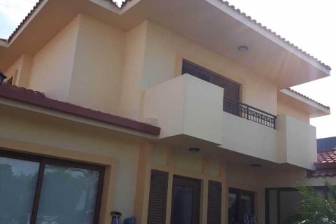 3 bedrooms House in Latsia, Cyprus No. 39675 5