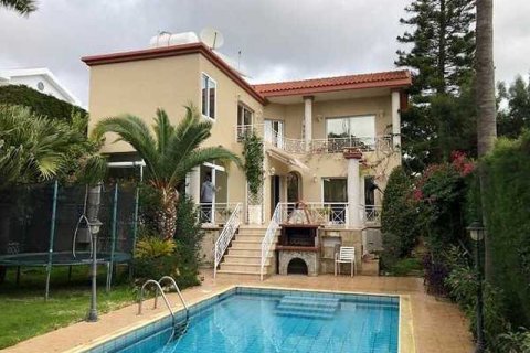 3 bedrooms House in Mouttagiaka, Cyprus No. 39674 5