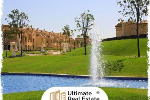 5 bedrooms Villa in New Capital Compounds, Egypt No. 38127 3