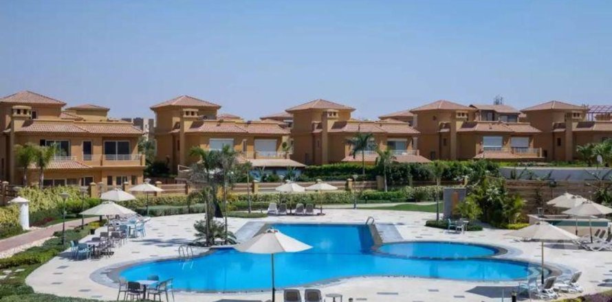 4 dormitorios Townhouse en Jeera, Egypt No. 38126