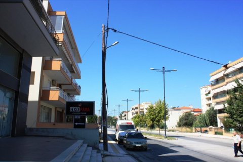 194m² Commercial property en Thessaloniki, Greece No. 49490 2