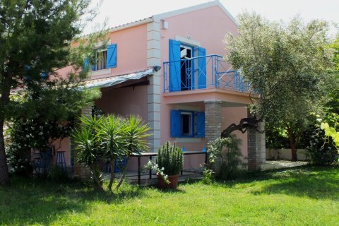 3 bedrooms House in Corfu, Greece No. 59932 1