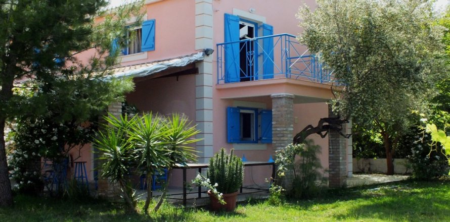 3 bedrooms House in Corfu, Greece No. 59932